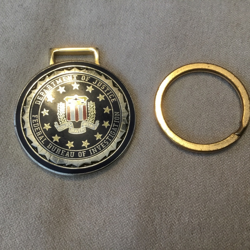 FBI Key Chain/Luggage Tag - Picture 6 of 10